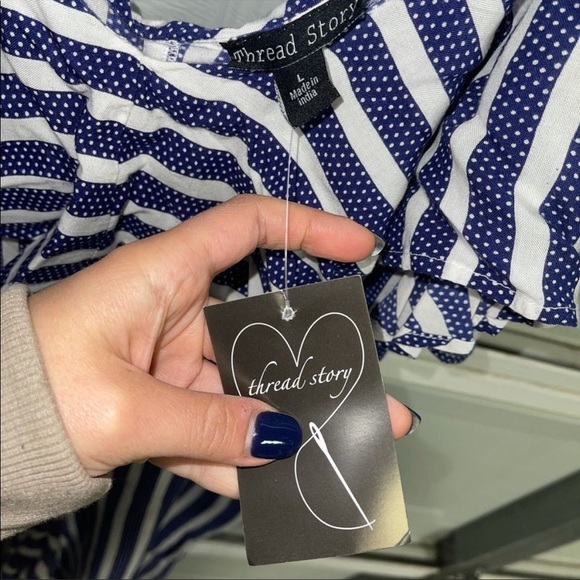 Large Blue & White pinstripe Romper ๐๐ค NWT - Picture 3 of 6